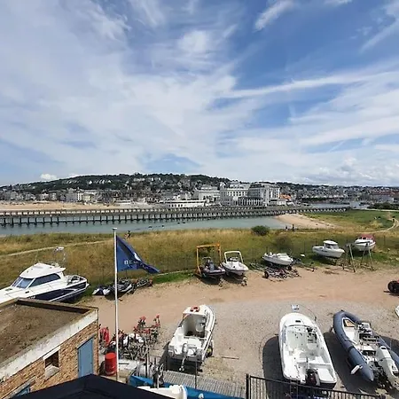 Le Cocooning-studio Marina Avec Terrasse Vue Et Apartman Deauville
